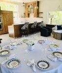 Exquisite pet friendly home, 5 blks from Gondola with stunning views!! - 按摩浴池