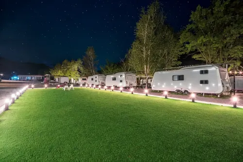 Gapyeong Chaeum Karavan Glamping Campground - 3-Star