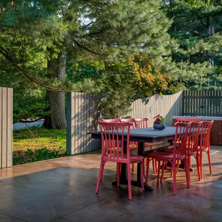 Cozy & Spacious home next to Gorgeous City Park - Outdoor Dining, Hot Tub & Gym!