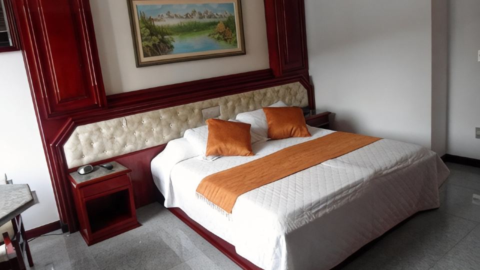 Maxim Plaza Hotel