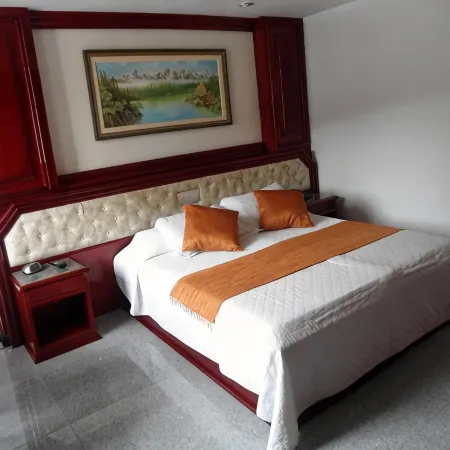 Maxim Plaza Hotel
