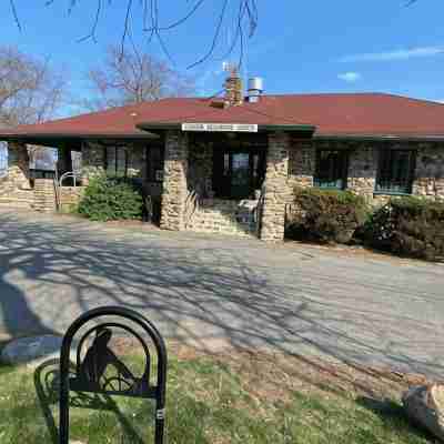 Beach Gem overlooking Stage Fort Park, Tablet Rock & Cressy's Beach!!! Hotel Exterior