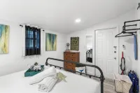 Close to parks, beaches and downtown Naples - บังกะโล
