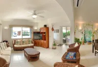 Casa Tomas Playacar - 4 Bed 4.5 bath Beach House with Pool in gated community - Bungalows