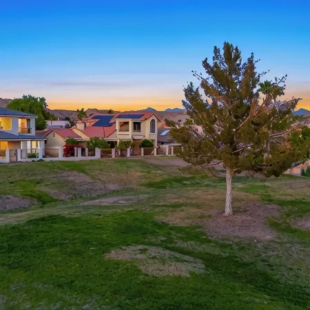 6 BDR Modern Home w/River & Beach Access!