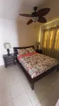 Holiday accommodation 1 minute walk to west coast beach! - Huoneistot