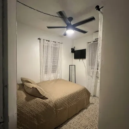 La parguera 3 bed 1 bath 1 min walk from el "Poblado" restaurant, bars