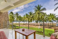 Magnificent Luxury True Beachfront Condo Unbeatable Commodities  - 3 Br / 3.5 B - 4 Sao