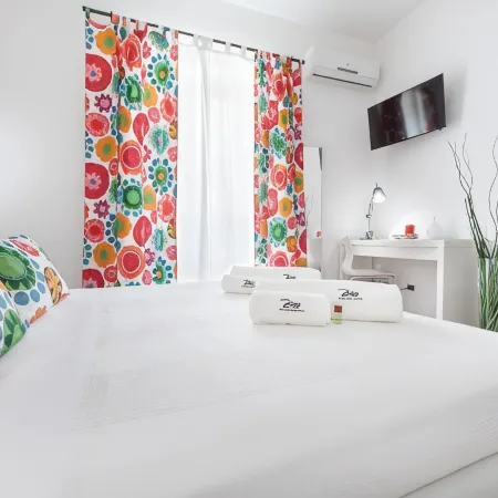 Room & Breakfast Zero