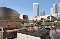 Embassy Suites by Hilton Charlotte Uptown - Aamiainen