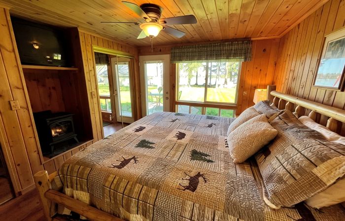 Lakefront Oasis w Beach + Dock for Your Boat