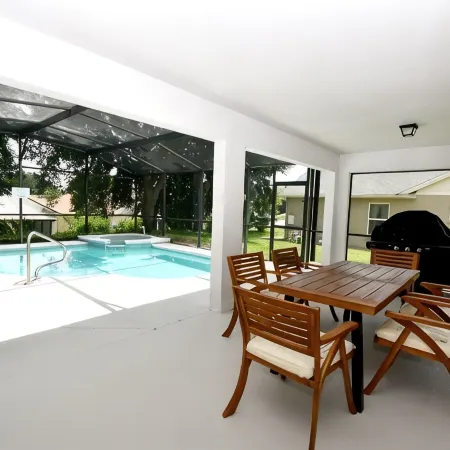 Greater Groves - 5 Bedrooms House w/Pool-5202GG Home by RedAwning