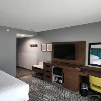 Hampton Inn & Suites Pittsburgh New Stanton - Wifi