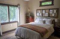 Hidden Retreat on 30 Wooded Acres 5 Miles to Town - 4-Star