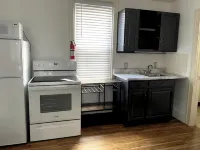 Cozy Studio 1/2 block to Church St & Shops-Pets - 2-Star
