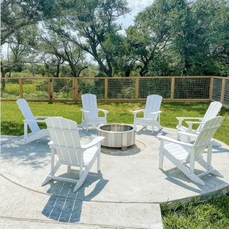 NEW 3BR/2B home w/ fenced yard - Dog & EV friendly