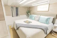Adorable cottage with king Size bed and a short distance to WW University - 3-Star