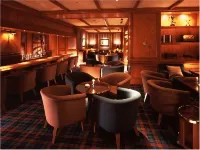 Okura Akademia Park Hotel - 5-Star