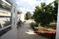 Westward Ho! - Great Central Location - Hot Tub - Olde Town Arvada - 3-Star