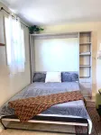 Blue Bungalow of St. Pete Beach! Adjacent to the trail. The perfect location! - Bungalows
