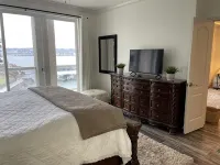 Updated Lands End Upscale Condo - Sleeps 9 - 4-Star