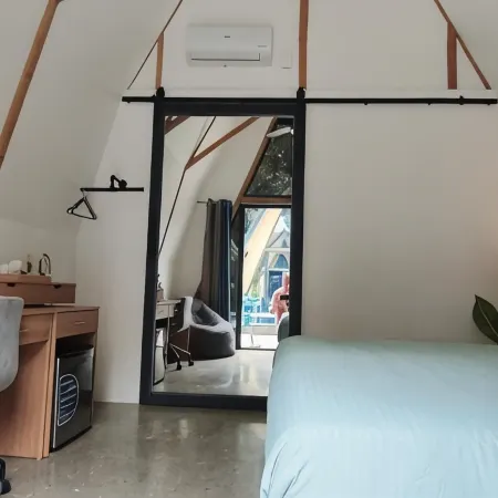 Lokal Hotels Dauin