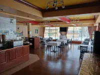 Lakeview Inns & Suites - Hinton - breakfast