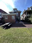 The Blue backyard studio suite!!  Convenience and practicality in one place!! - Wifi