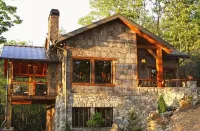 Luxury Mountain Cabin Near Asheville/Spectacular Views/Private Hiking Trails - 샬레 호텔