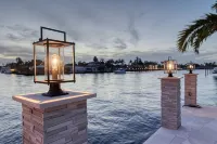 Waterfront Pool Home 77ft Intracoastal Views  Private Pool  Sleeps 10 - 4-Sterne