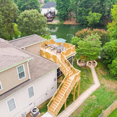 2 Bed/2 Bath with LR, DR, Kitchen, Laundry & Deck. Parties Are Not Allowed.