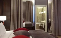 Doubletree by Hilton Moscow - Marina - Airport Shuttle