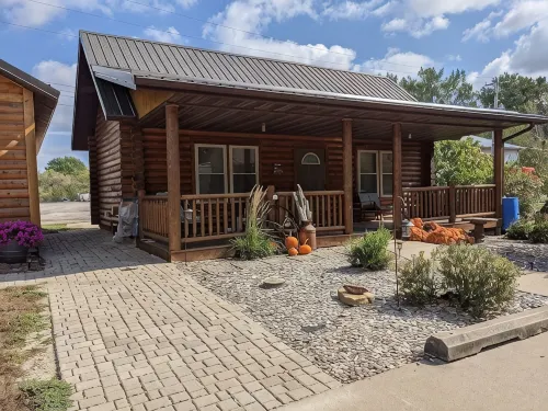 溫馨木屋-真正的原木小屋住宿.閣樓床,原木風裝飾,乾淨舒適! - Wi-Fi