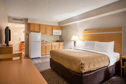 Suburban Studios I-80 Grand Island - 2-Star
