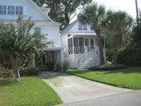 Twin Palms Cottage - 4-Star