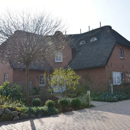 Böhler Butendiek - 5-star vacation apartment under thatch (pet-friendly)