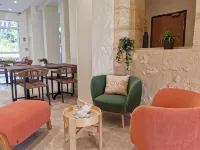 Bloom Hostel Bar & Garden - 2 ดาว