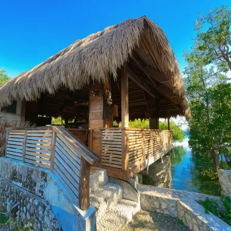 Shirubi Homestay & Guesthouse-Moalboal
