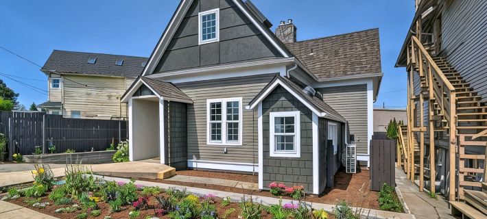 Cozy North Bend Getaway in Walkable Location! Hotels in Coos County