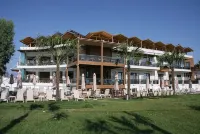Cosmopolitan Hotel & Spa - balcony