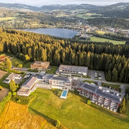 Hotel Saigerhöh Wellness Spa Golf Wandern über Dem Titisee