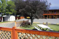 Country Motor Inn - 2-Star