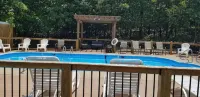 White Wing Lodge - piscina