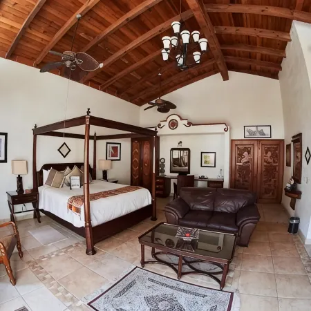 La Buena Vibra Wellness Resort & Spa