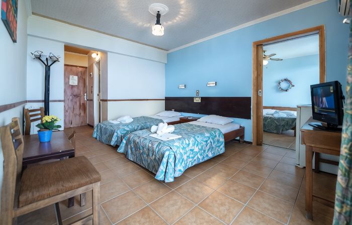 Sun Hotel Kineta Beach Front