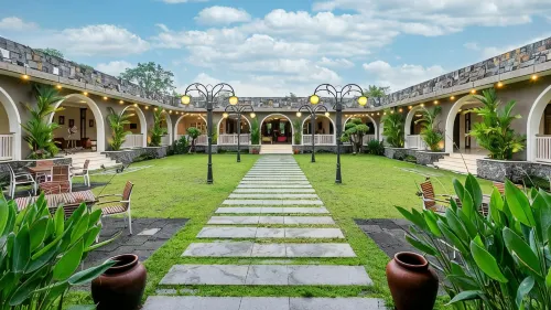 The Westlake Hotel & Resort Yogyakarta - Romantische