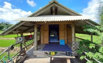 Chinopuu Hut Homestay Muangkong