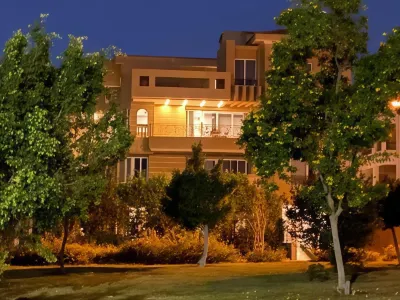Maison 7 Hotel dekat Obour Walking Track