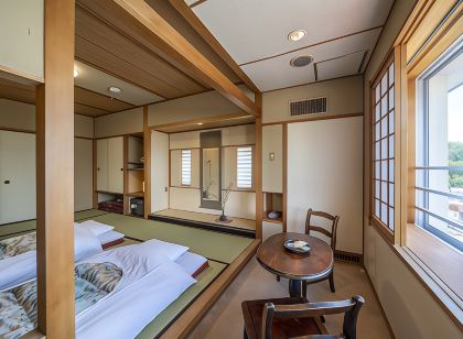 Onsen Hotel Omoto