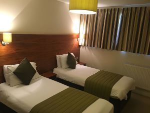 Stockwood Hotel - Luton Airport